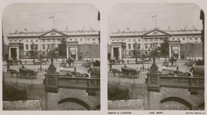 The Royal Mint, London af English Photographer