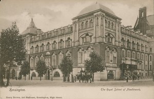 Royal School of Needlework, Kensington, London af English Photographer