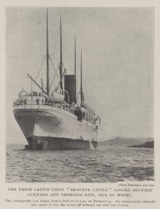 Union Castle Liner Braemar Castle i land mellem Gurnard og Thorness Bays, Isle of Wight af English Photographer