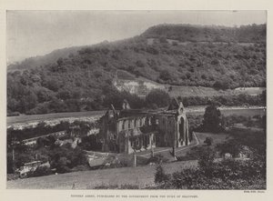Tintern Abbey, købt af regeringen af hertugen af Beaufort af English Photographer