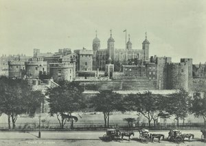 Tower of London, Tower Hill, 1890 af English Photographer