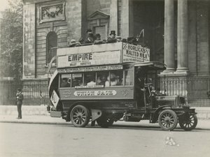 Union Jack Omnibus af English Photographer