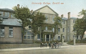 University College, Cardiff (farvefoto) af English Photographer