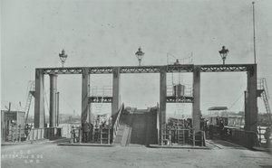 Udsigt over Woolwich Ferry, 1896 af English Photographer