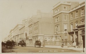 War Office, Pall Mall af English Photographer