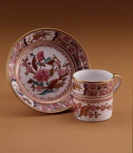 Kaffekop og underkop i kinesisk stil, Spode, Staffordshire, ca. 1800 (porcelæn)