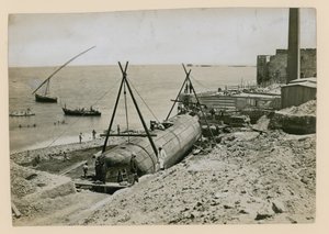 Cleopatras Needle, bliver transporteret fra Alexandria af English School