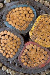 Querschnitt eines gepanzerten Stromversorgungskabels, ca. 1960 von English School