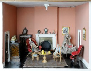 Dukkehus af English School