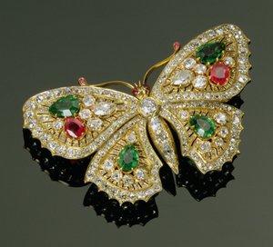 Sen victoriansk sommerfuglebroche med flere ædelstene, ca. 1880 (ædelsten)