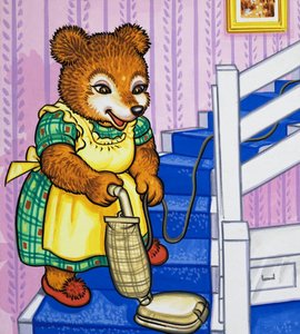 Mor bjørn svæver op ad trappen af English School