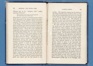 Side fra Football: Our Winter Game, af Charles W. Alcock, 1874 (se også 315143-4) af English School