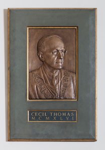 Plaquet med Cecil Thomas, billedhugger og medaljevinder, 1946 af English School