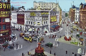 Postkort forestillende Piccadilly Circus ca. 1928 af English School