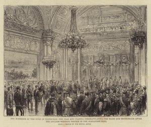 Ægteskabet mellem hertugen af Edinburgh, zaren og zarinaen lykønsker bruden og brudgommen efter den engelske bryllupsgudstjeneste i Alexander Hall (gravering) af English School
