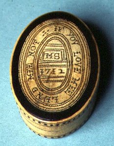 Tobaksæske, 1712 (træ)