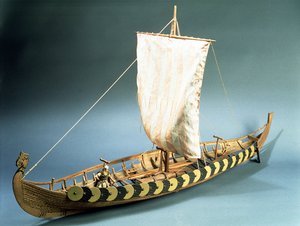Rigget model af et vikingeskib fundet ved Gokstad, Norge i 1880 (træ)
