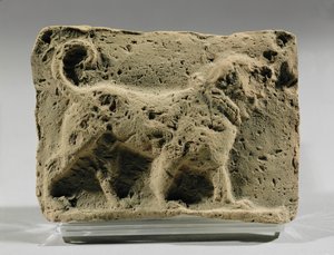 Stor hund med halsbånd ... af Erich Lessing