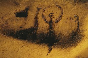 Menneskefigurer og dyr, malet med flagermusekskrementer