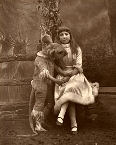 Alice og dormouse, 1887