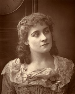Kate Rorke, britisk skuespillerinde, i Sophia, 1887