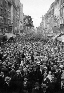 Dans i det fri den 14. juli, Paris, 1931. af Ernest Flammarion