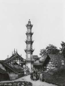 Kiungchou, Szechuan, landsby (s/h-foto) af Ernst Boerschmann