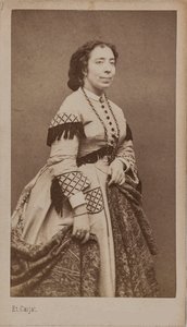 Portræt af sangerinden og komponisten Pauline Viardot 1821-1910, mellem 1860 og 1865. af Etienne Carjat