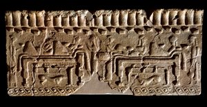 Etruskisk civilisation: terracotta-frise prydet med en banketscene. 580 f.Kr. Dim. 24x54 cm. Fra Murlo Palace. Murlo, Antiquarium Comunale af Etruscan