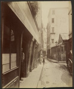 På hjørnet af Rue de Venise, ved nr. 14 (4.)