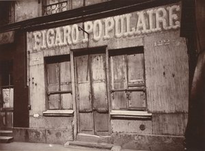 Le Figaro populaire, 122 Boulevard de la Villette (barbershopfacade, 122 Boulevard de la Villette) af Eugène Atget