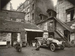 Gårdhave, rue de Valence af Eugène Atget