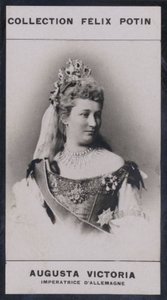 Augusta-Victoria, kejserinde af Tyskland (1858) (s/h-foto) af European Photographer