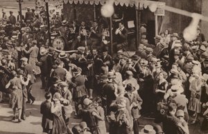 Paris: Un bal de carrefour, le 14 juillet, Et bal på åbne pladser af European Photographer