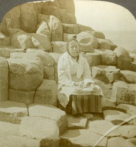 I ønskestolen, Giants Causeway, Antrim, Nordirland.
