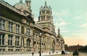 Victoria and Albert Museum, ca. 1900-tallet. af Eyre and Spottiswoode