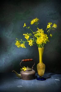 Vintage tekande med gule blomster af Felice Angelino