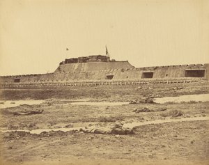 Bagsiden af Nordfortet viser den kinesiske hærs tilbagetrækning, 21. august 1860 af Felice Beato