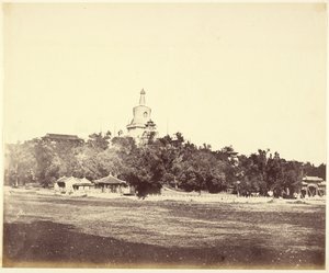 [Den store pagode i det kejserlige vinterpalads i Peking]. af Felice Beato