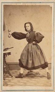 Portræt af en kvinde, ca. 1863-1864 (foto) af Fernando Dessaur