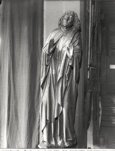 St. John på Golgata (træ) af Flemish School