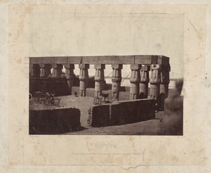 Restanten van de Luxortempel Tempel i Luxor, generel udsigt over de midterste søjlegange (Theben) (titel på objektet) Egypten (serietitel på objekt) af Félix Bonfils