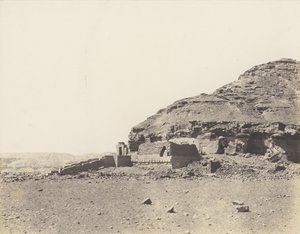 El-Kab éléthya, General View of the Hemi-Spéos, 1851-52, trykt 1853-54.