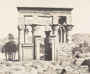 Øen Fileh Philæ, bygning fra øst - vestlig facade - Udsigt over P..., 1851-52, trykt 1853-54. af Félix Teynard