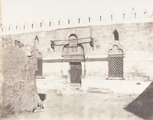 Souâdj, Mouràd-Beys grav - Indgang til moskeen, 1851-52, trykt 1853-54. af Félix Teynard