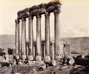 Ruinerne af Solens Tempel og Jupiters Tempel, Baalbek af Francis Bedford