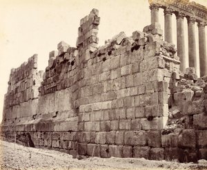 Den vestlige ende af ydermuren til Soltemplet, Baalbek
