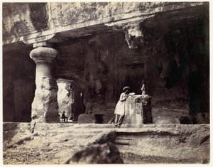 Elephanta fra Water Cave, Coombe Martin Bay, Watermouth af Francis Frith