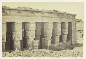 Portikus i templet i Dendera af Francis Frith