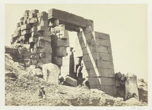 Pylon af granit, Theben af Francis Frith